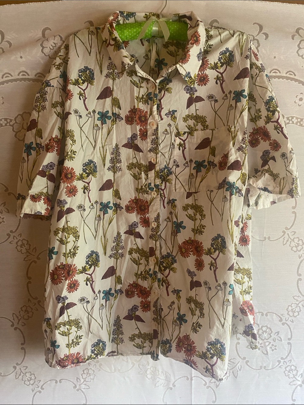 By Anthropologie Floral Button-Up Wildflower Sleep Shirt in Cream L